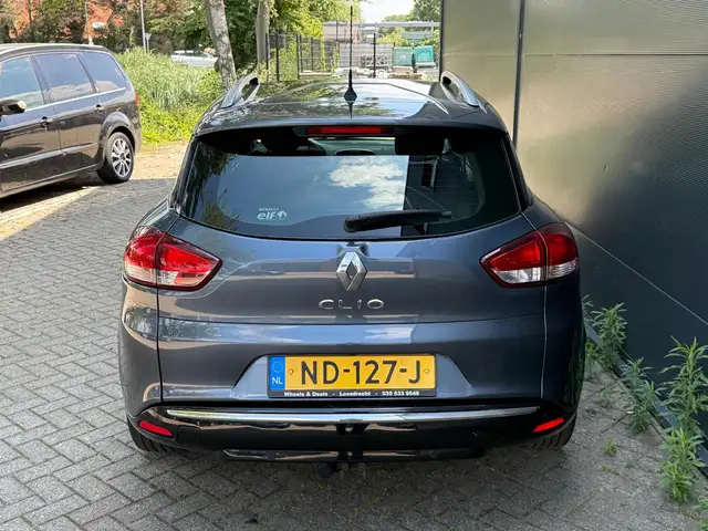 Renault Clio view 6