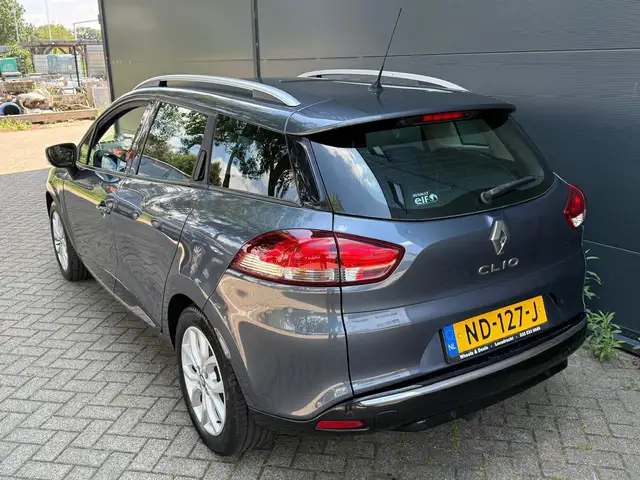 Renault Clio view 4