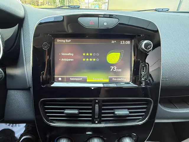 Renault Clio view 22