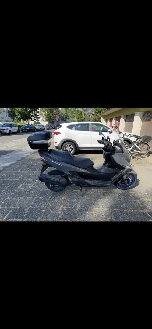 Suzuki Burgman 400 Suzuki Burgman Urban Edition Šedá - 2