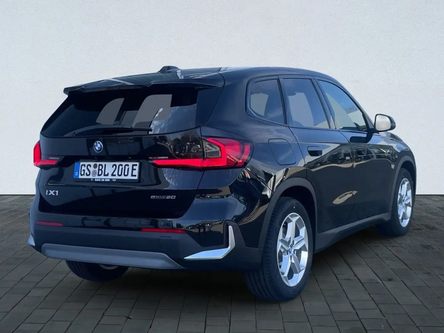 BMW iX1 EDRIVE20 Bluetooth Navi LED Klima PDC Schwarz - 2