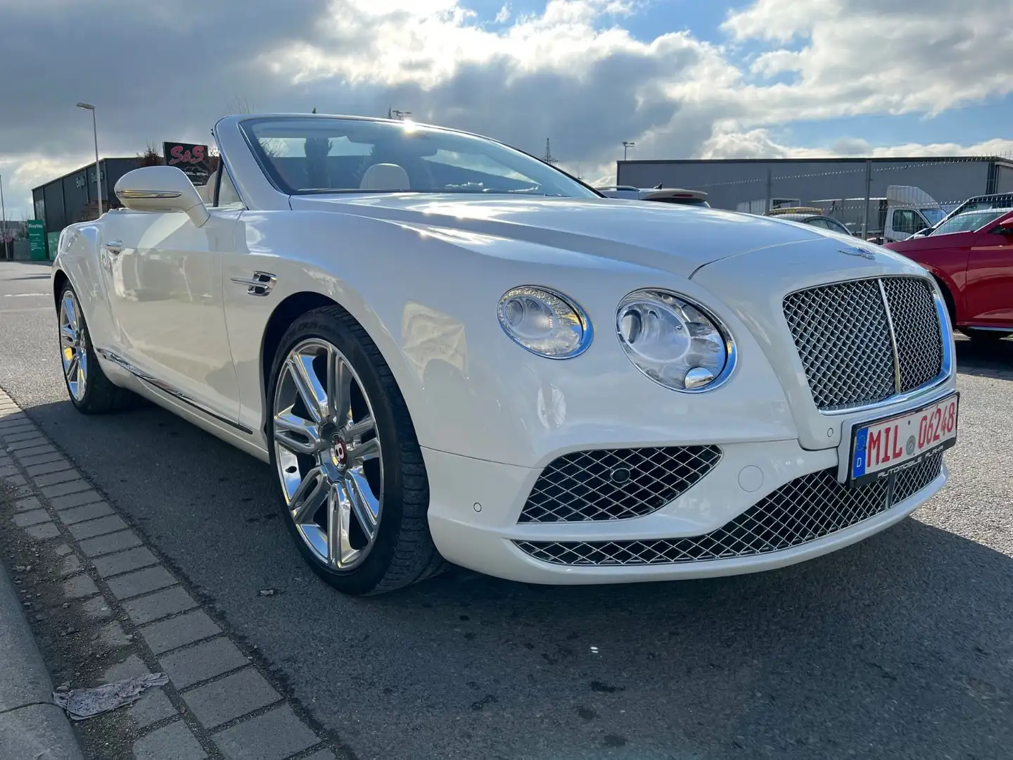 Bentley Continental GTC V8*MULLINER*FACELIFT*WEIß/WEIß* Weiß - 1