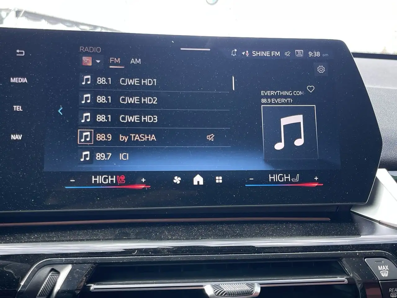 BMW X1 снимка BMW X1