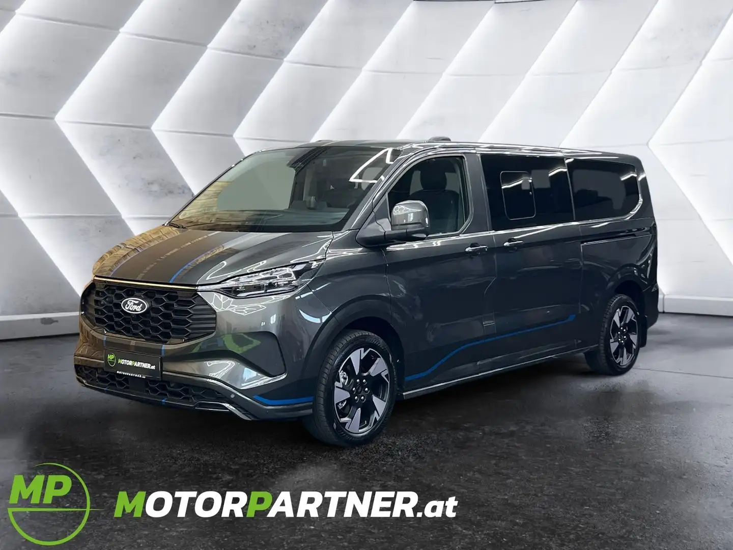 Ford Tourneo Custom L2 Sport | PHEV | Bus 8-Sitze | Sofort verfügbar Grau - 1