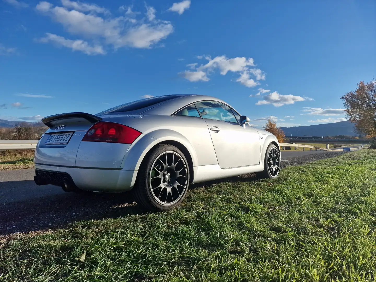 Audi TT Coupé 1,8 T quattro - 2