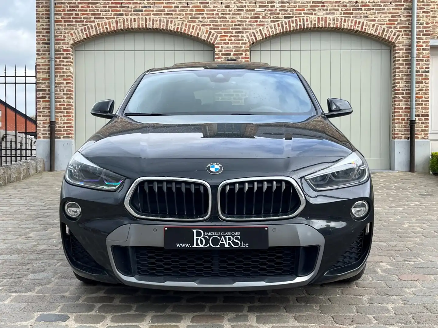 BMW X2 Sdrive20da M-Pakket-Led-Prof-Pano-Cam-Head Up Czarny - 2