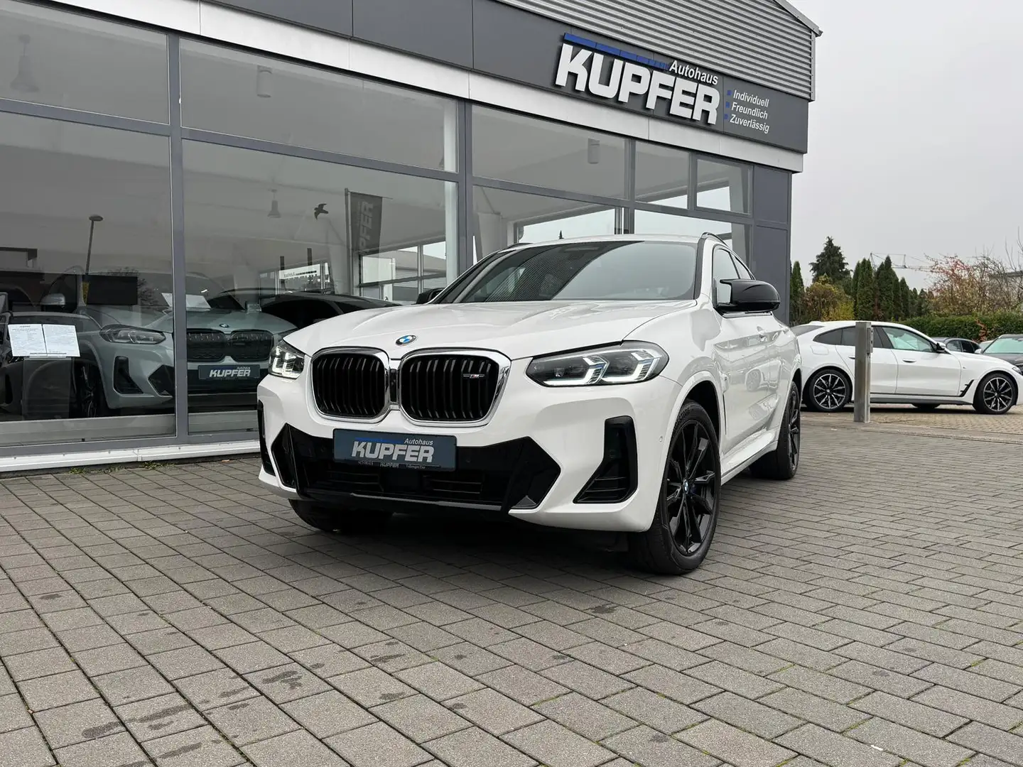BMW X4 M d Laser°AHK°ACC Prof°360°Laser°Stdhzg.HUP Weiß - 1