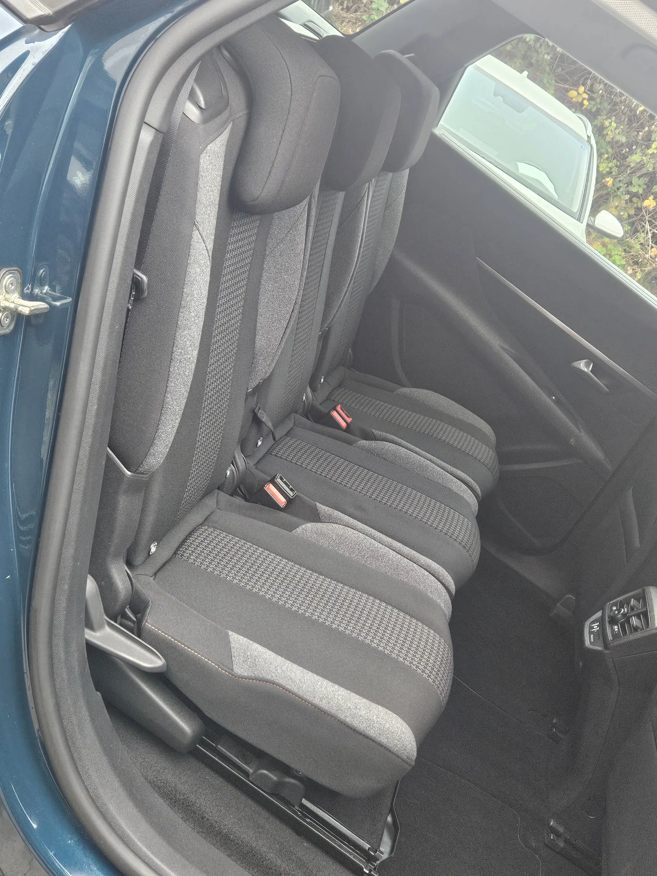 Peugeot 5008 5008 1.2 PureTech Active Pack (EU6.4) — photo 12