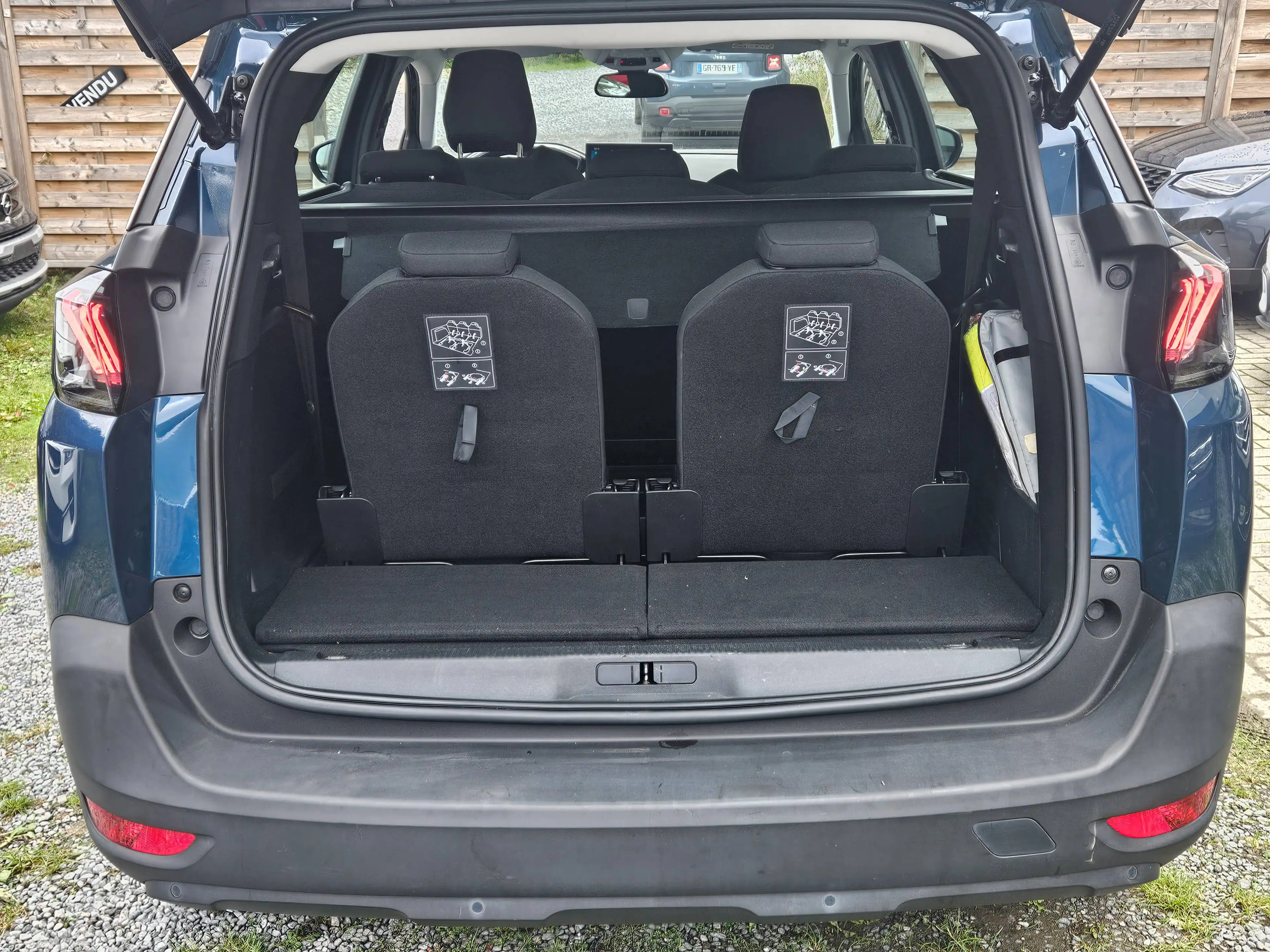 Peugeot 5008 5008 1.2 PureTech Active Pack (EU6.4) — photo 8