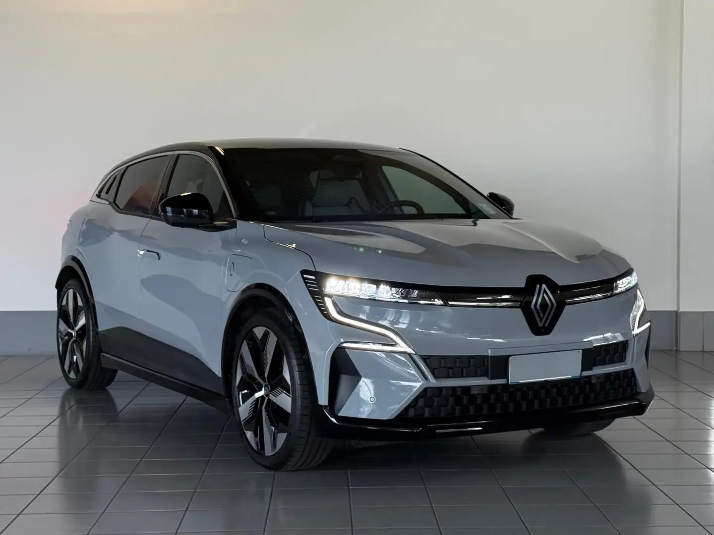 Renault Megane Megane E-Tech Techno EV60 220cv AC22 Argent - 1