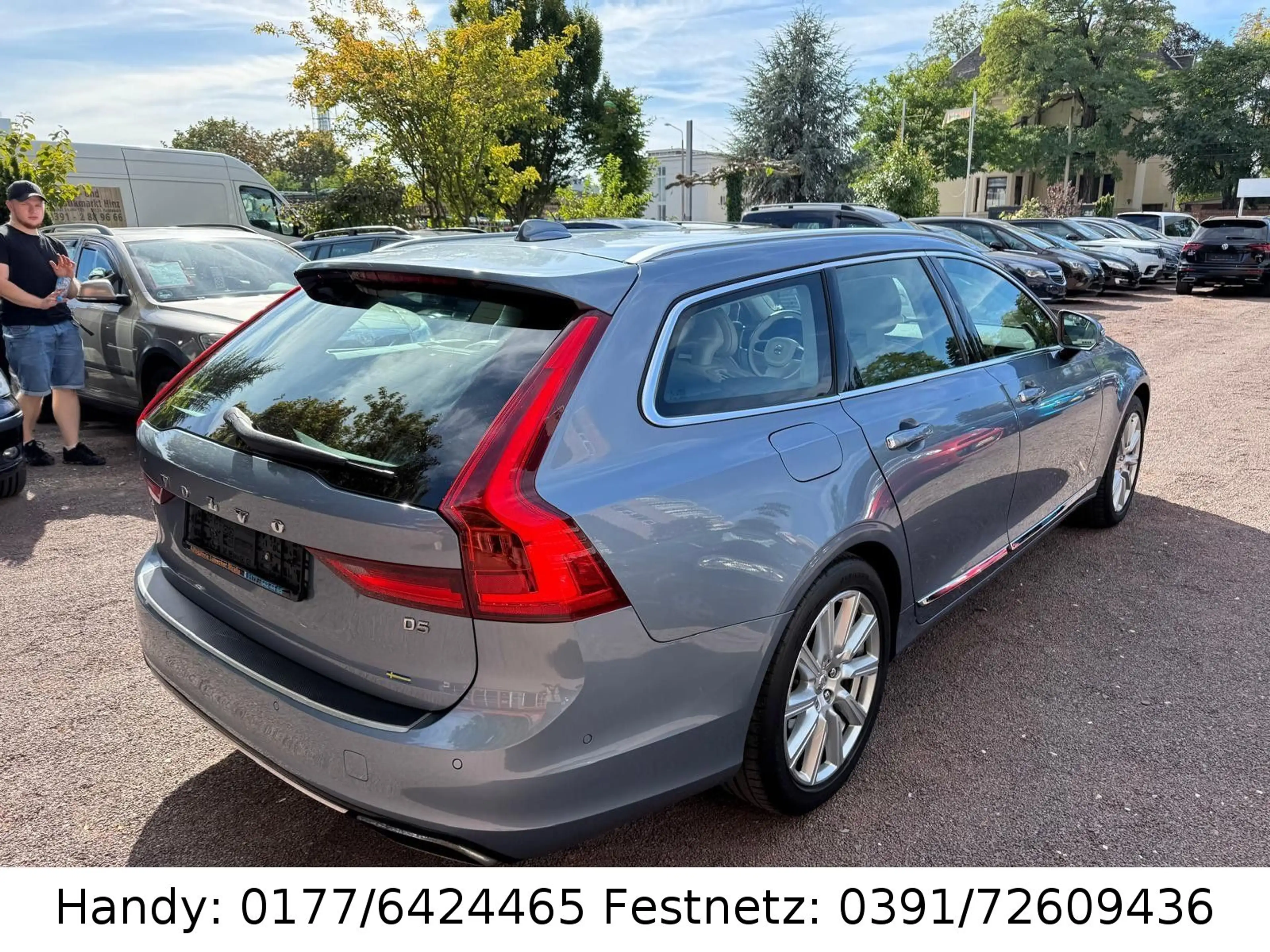 Volvo V90 D5 AWD/AUTOMATIK/NAVI/LEDER/LED/KAMERA/4xSHZ — photo 6