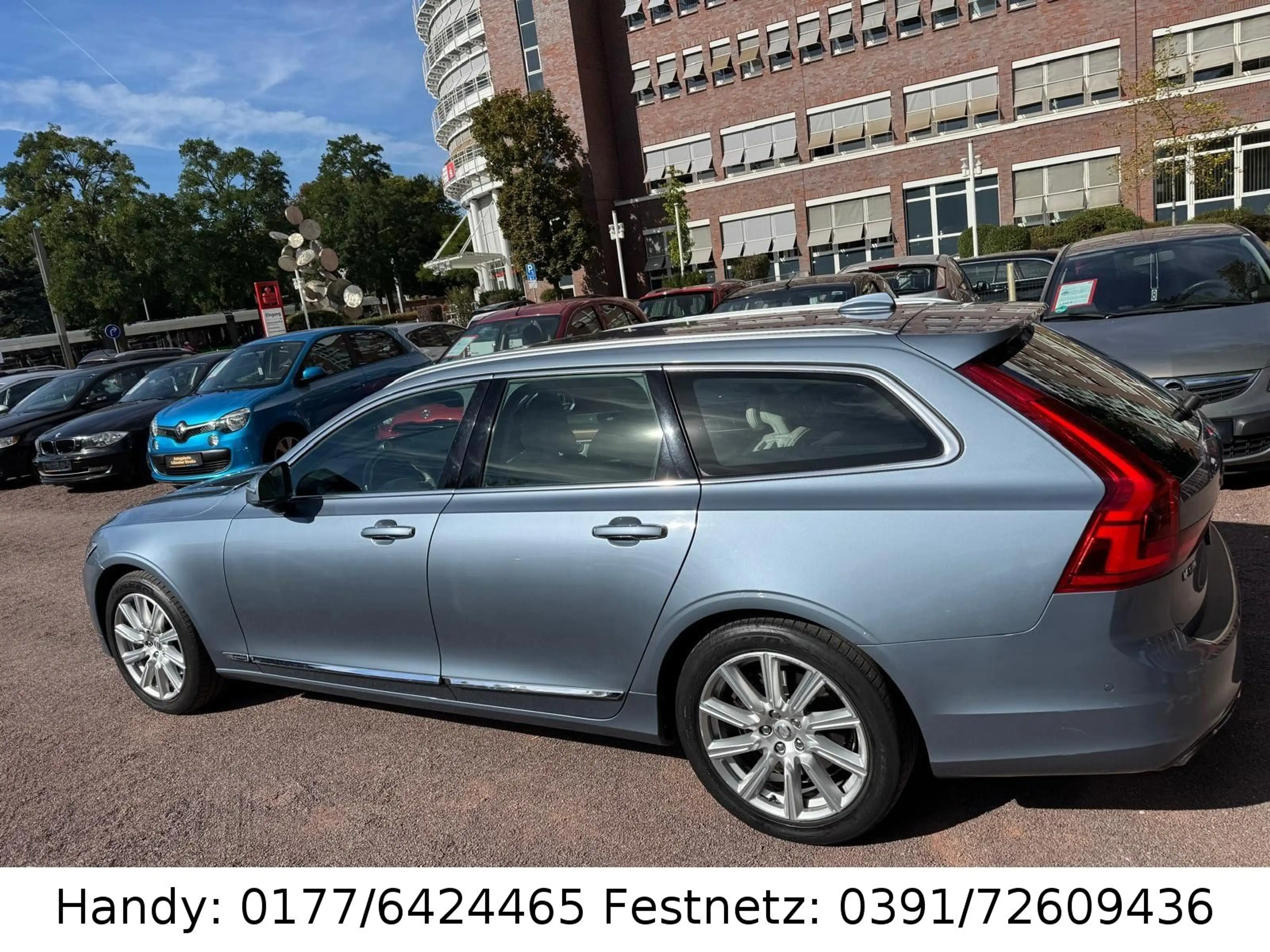 Volvo V90 D5 AWD/AUTOMATIK/NAVI/LEDER/LED/KAMERA/4xSHZ — photo 3