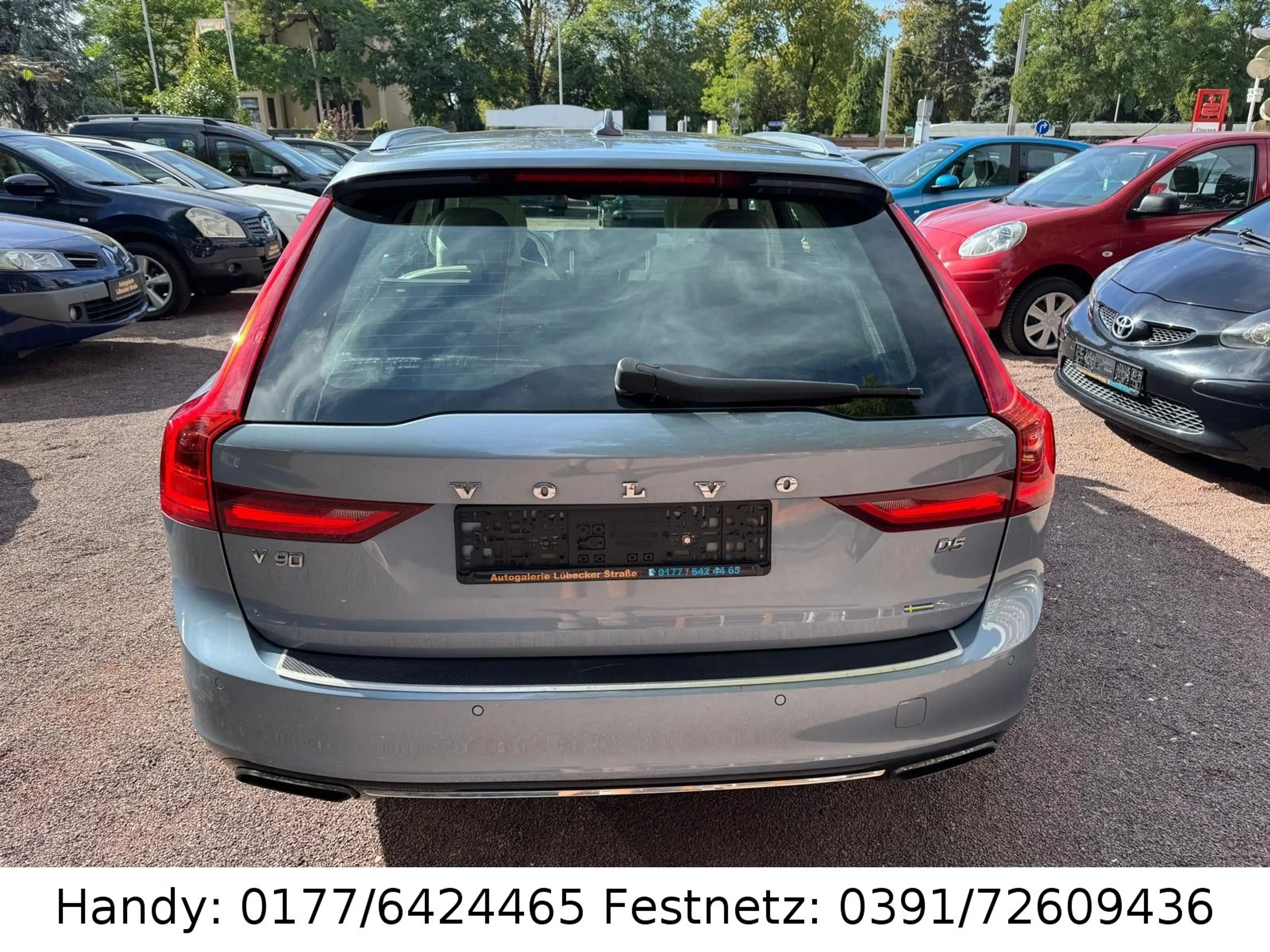 Volvo V90 D5 AWD/AUTOMATIK/NAVI/LEDER/LED/KAMERA/4xSHZ — photo 7