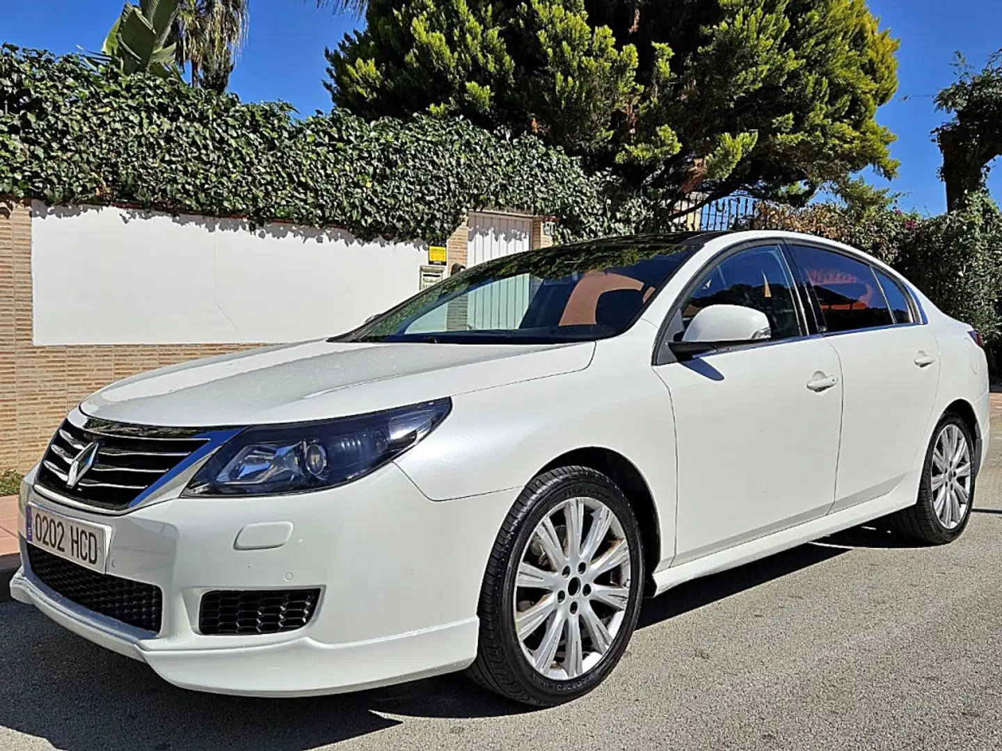 Renault Latitude 3.0dCi V6 Initiale Aut. Alb - 1