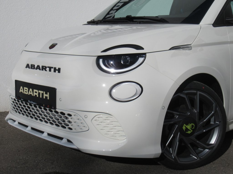 Abarth 500e HB TURISMO **AKTION** — photo 4