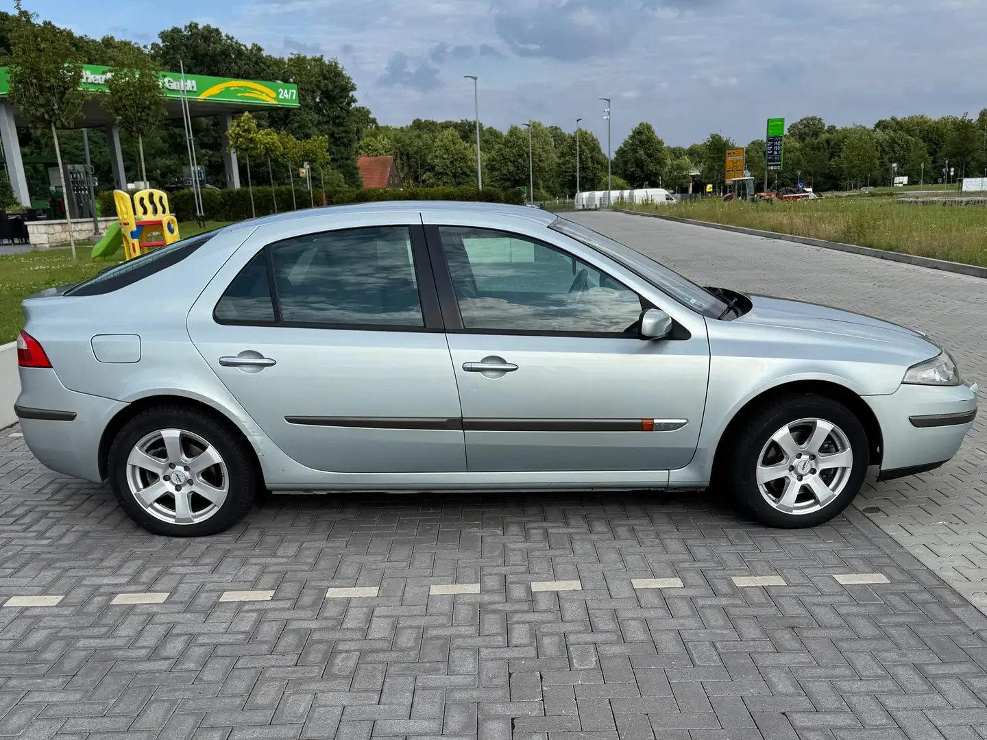 Renault Laguna Laguna 1.8 16V Argent - 1