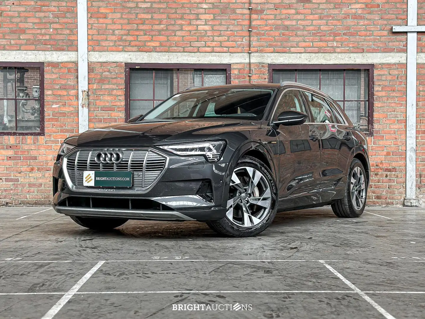 Audi e-tron 50 quattro Business edition 71 kWh Grijs - 1