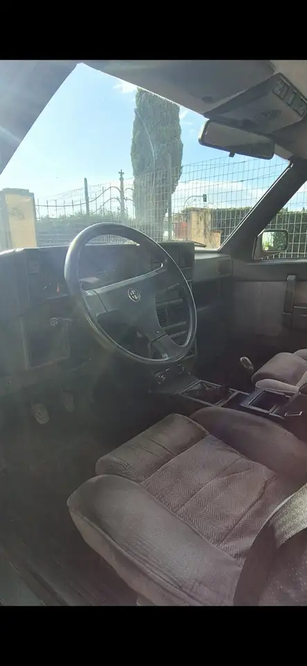 Alfa Romeo 75 2.0i ts, foto 5