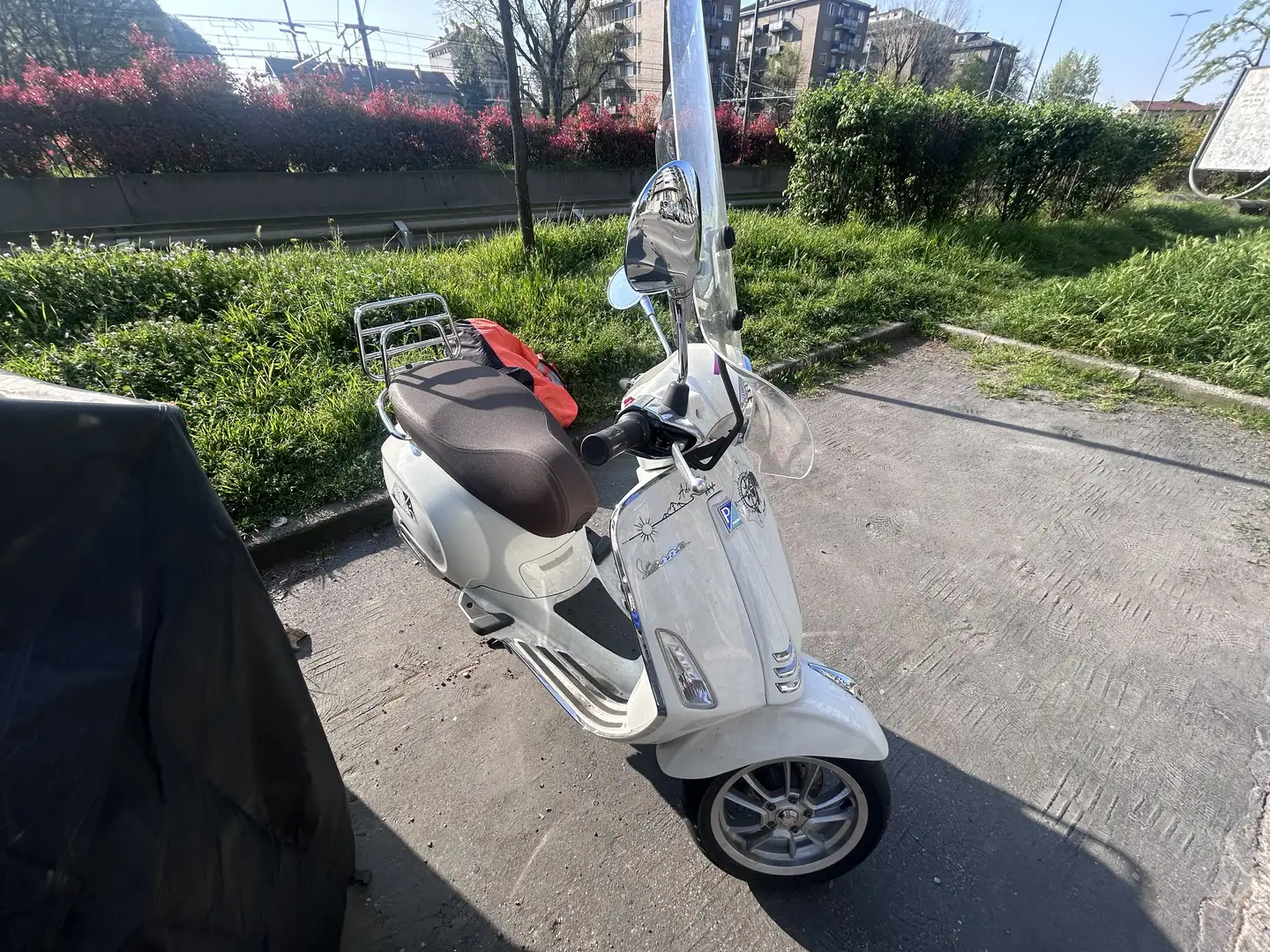 Piaggio Primavera Classica belle epoche Bianco Avorio Alb - 1