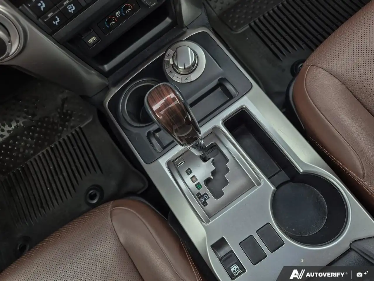 Toyota 4-Runner снимка Toyota 4-Runner