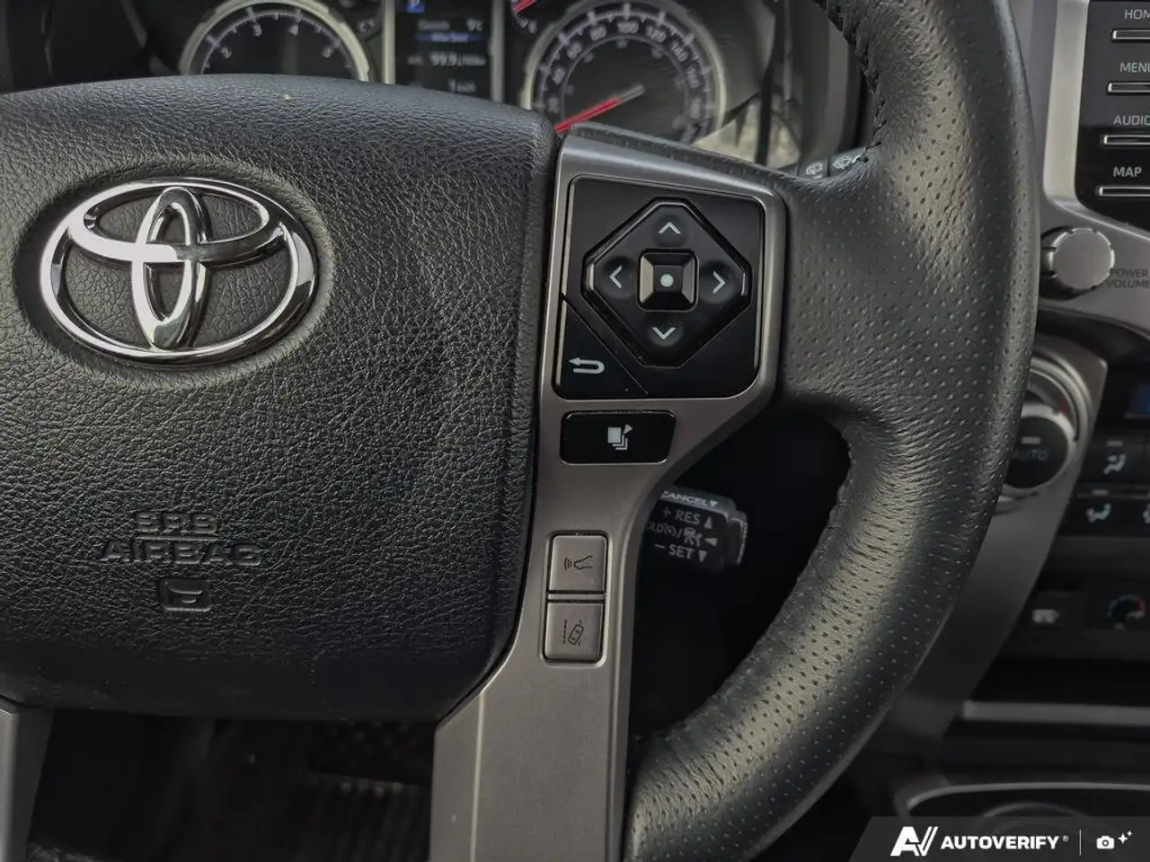Toyota 4-Runner снимка Toyota 4-Runner