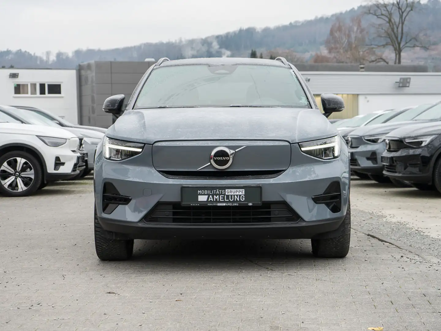 Volvo XC40 Plus Recharge Pure Electric STANDHZ LED Grau - 2