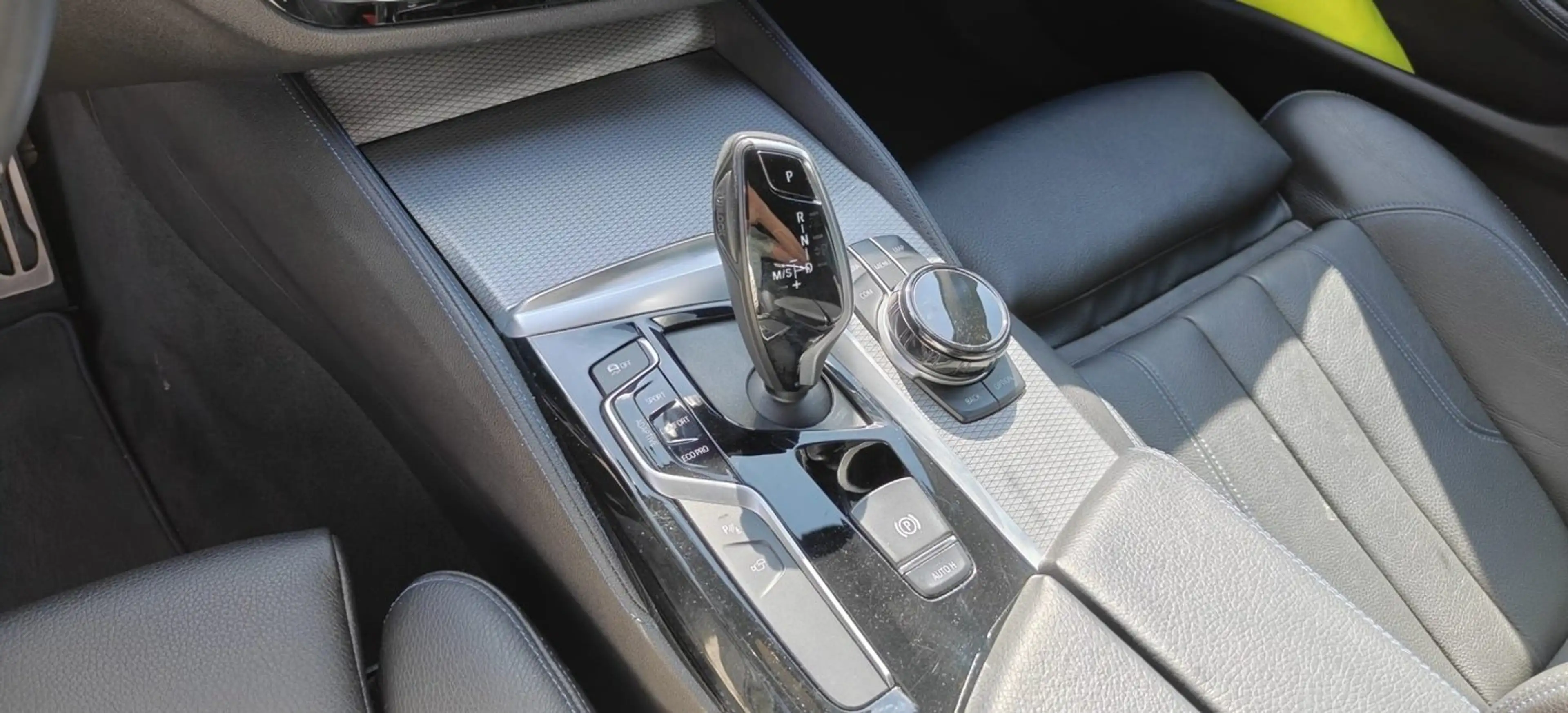 BMW M550 M550 d xDrive — photo 11