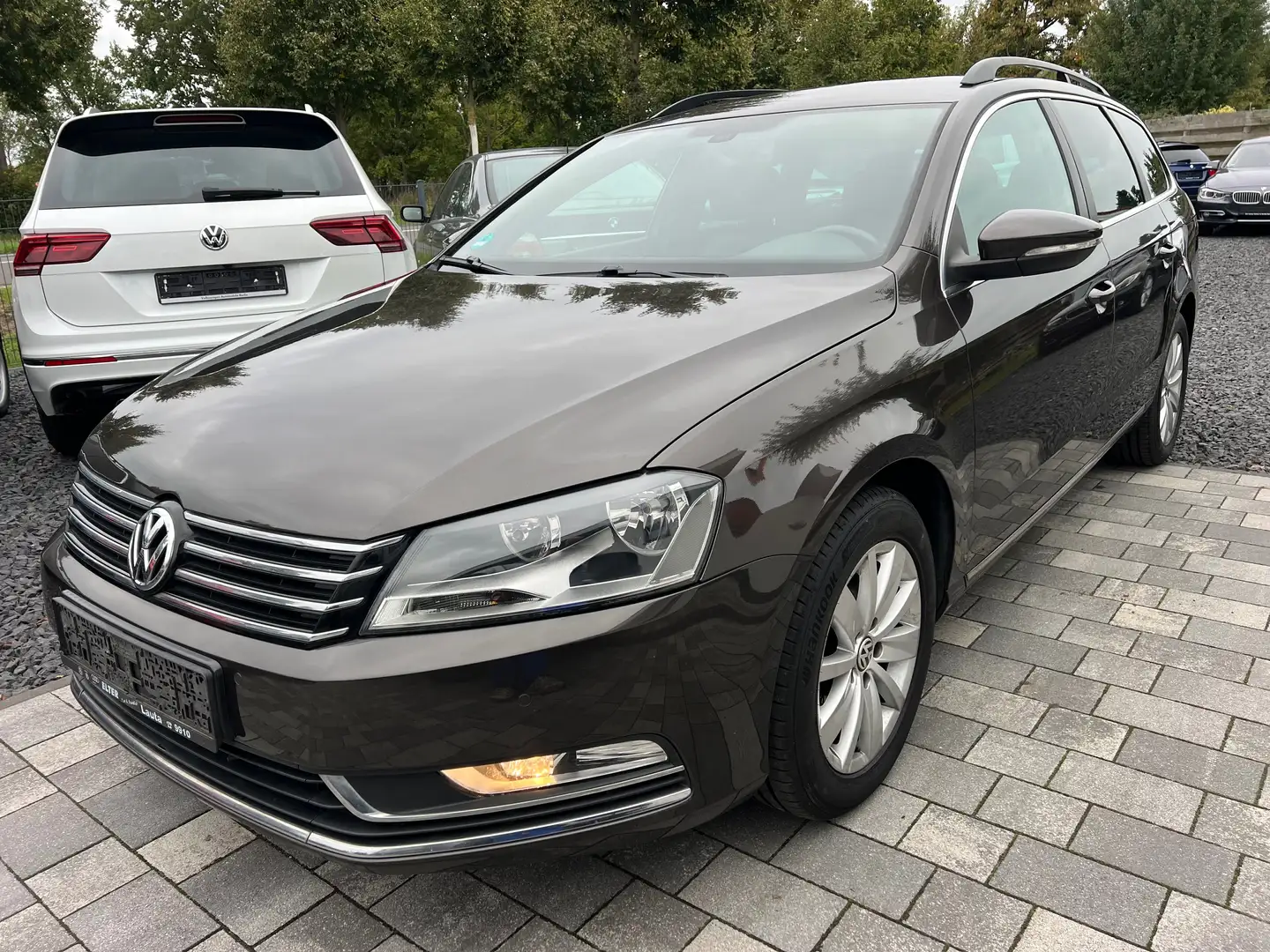 Volkswagen Passat Variant Comfortline BlueMotion DSG  1,4 TSI Braun - 1