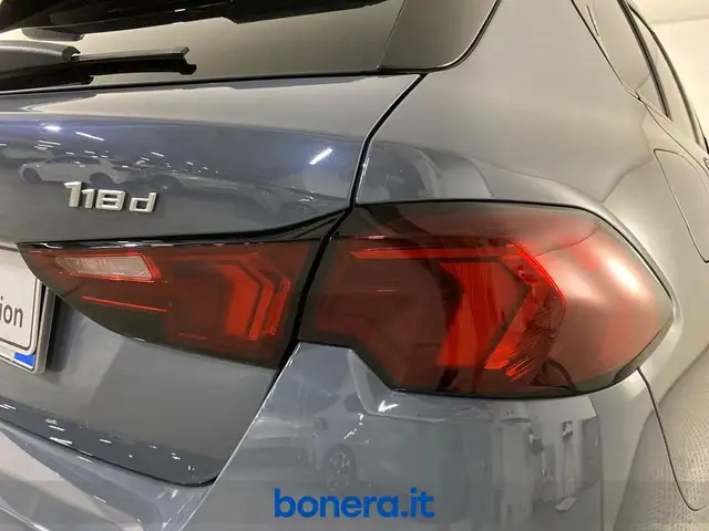 BMW 1 Series view 11