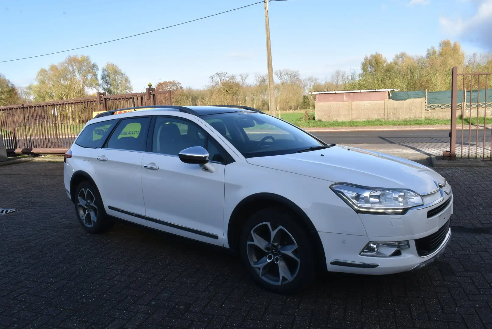 Citroen C5 Tourer 2.0 e-HDi Crosstourer ***12M GARANTIE*** Blanc - 2