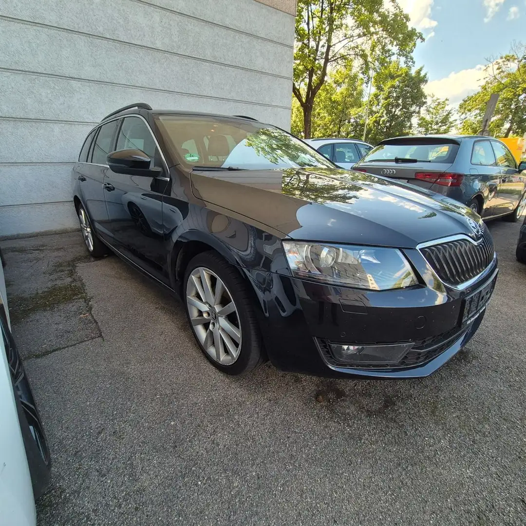 Skoda Octavia Combi Style/Teil-Leder/Navi/Pano/PDC/ALU Noir - 2