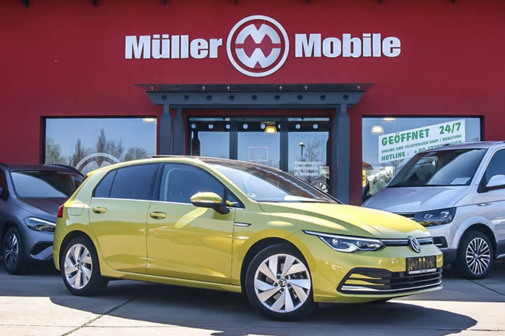 Volkswagen Golf VIII 1.5eTSI DSG First Edition MATRIX ANHZV Jaune - 1
