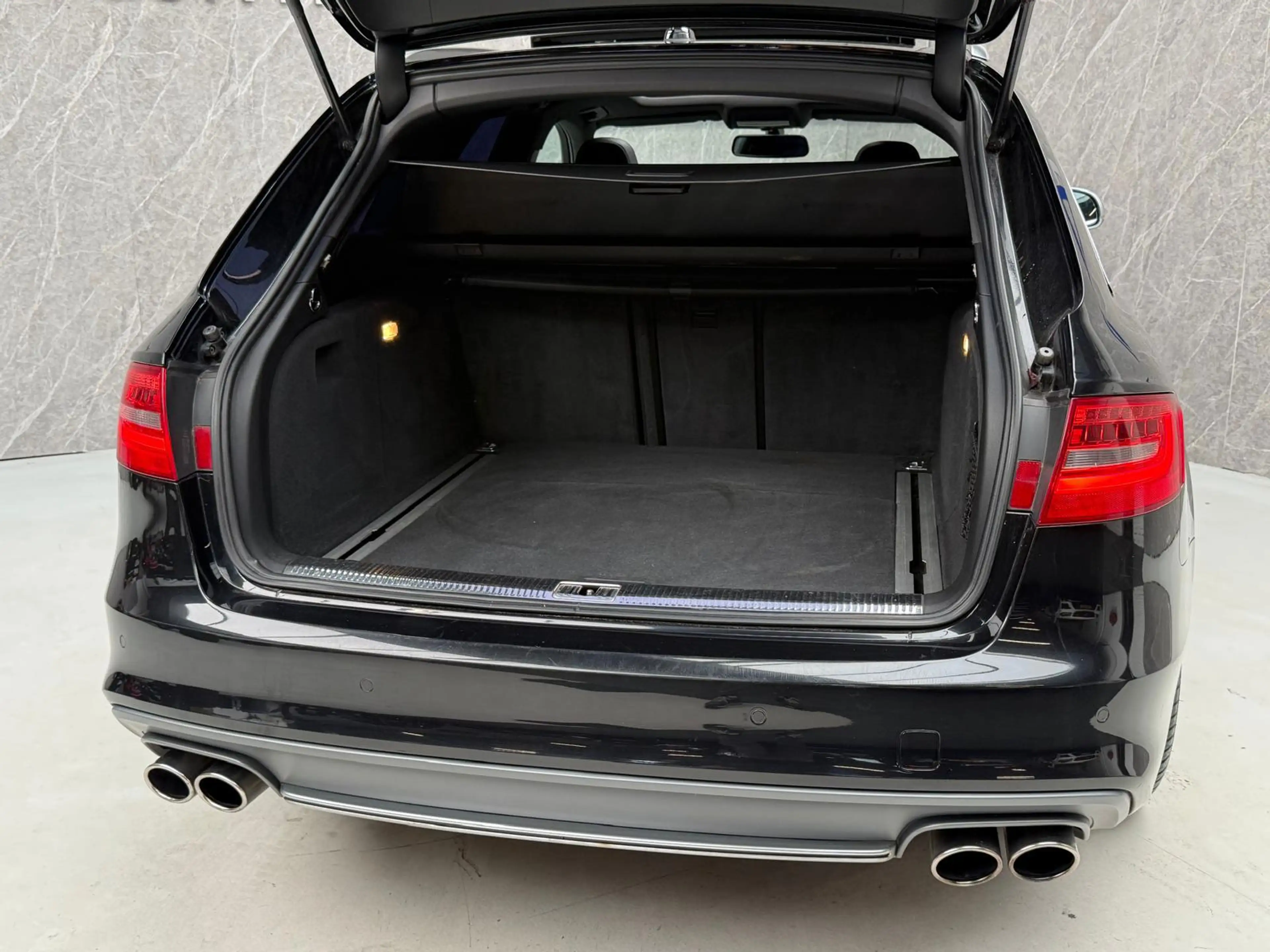 Audi S4 Avant 3.0 TFSI S4 quattro 333 PK / Panorama / B&O — photo 10