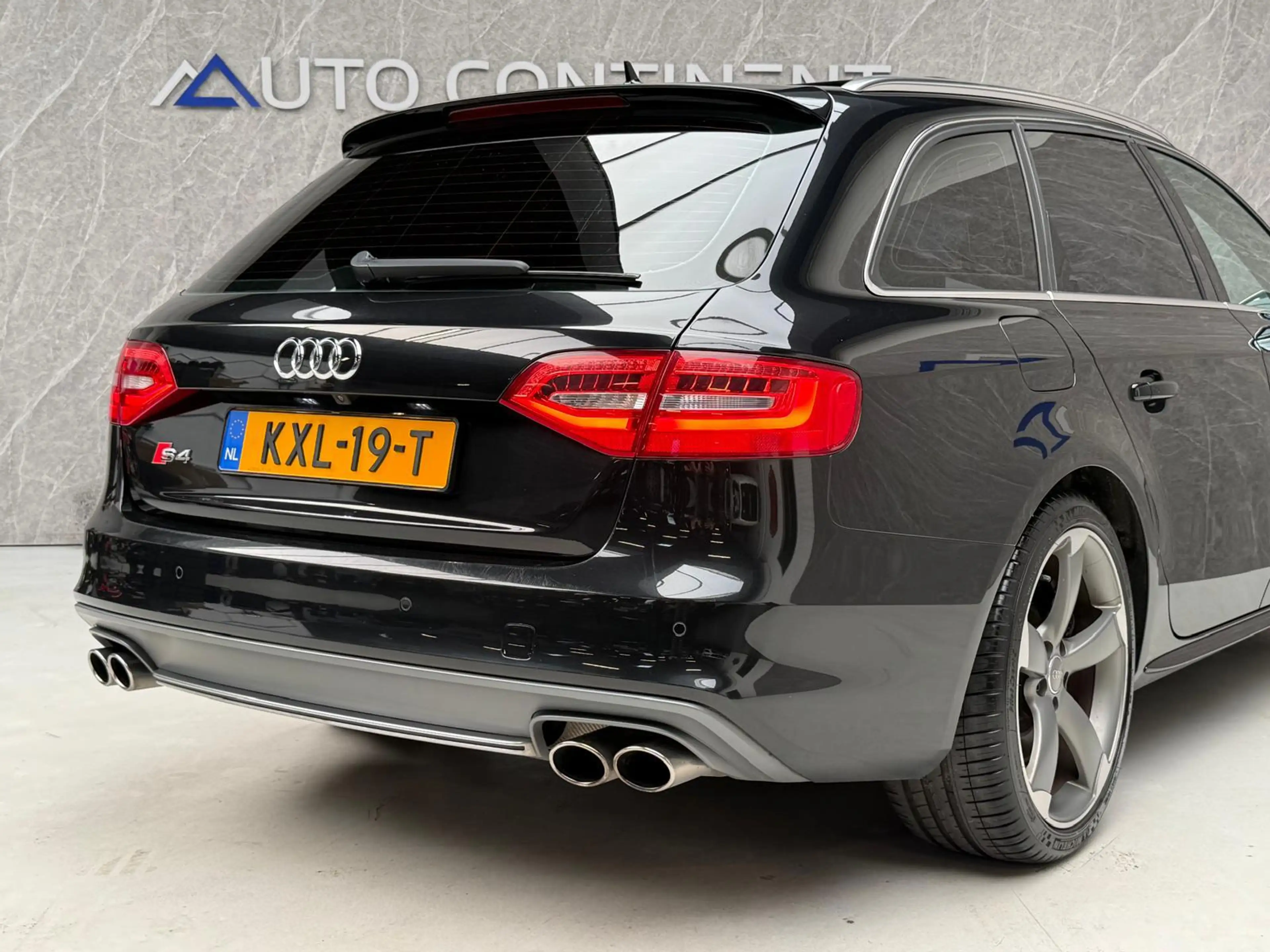 Audi S4 Avant 3.0 TFSI S4 quattro 333 PK / Panorama / B&O — photo 7