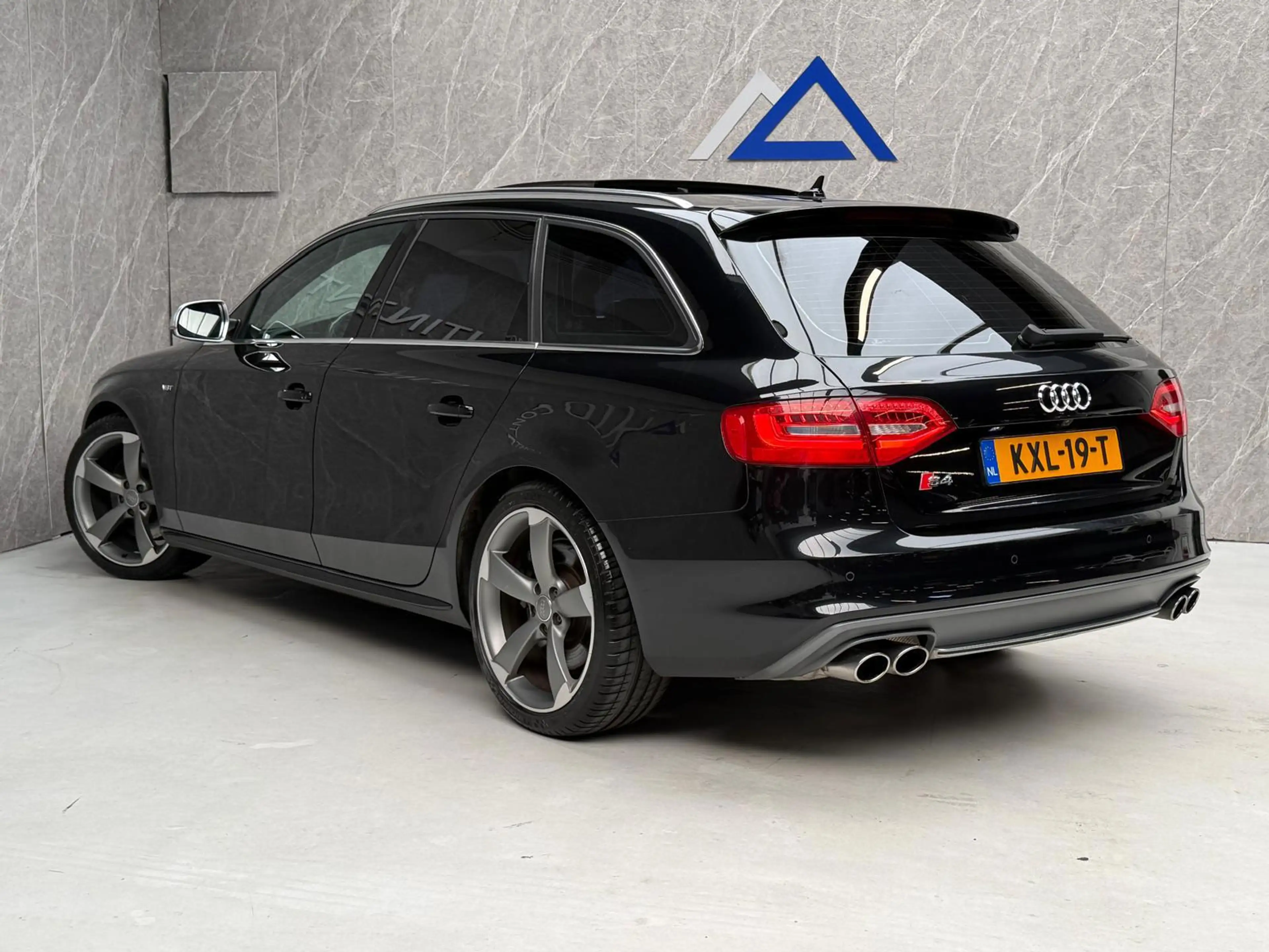 Audi S4 Avant 3.0 TFSI S4 quattro 333 PK / Panorama / B&O — photo 4