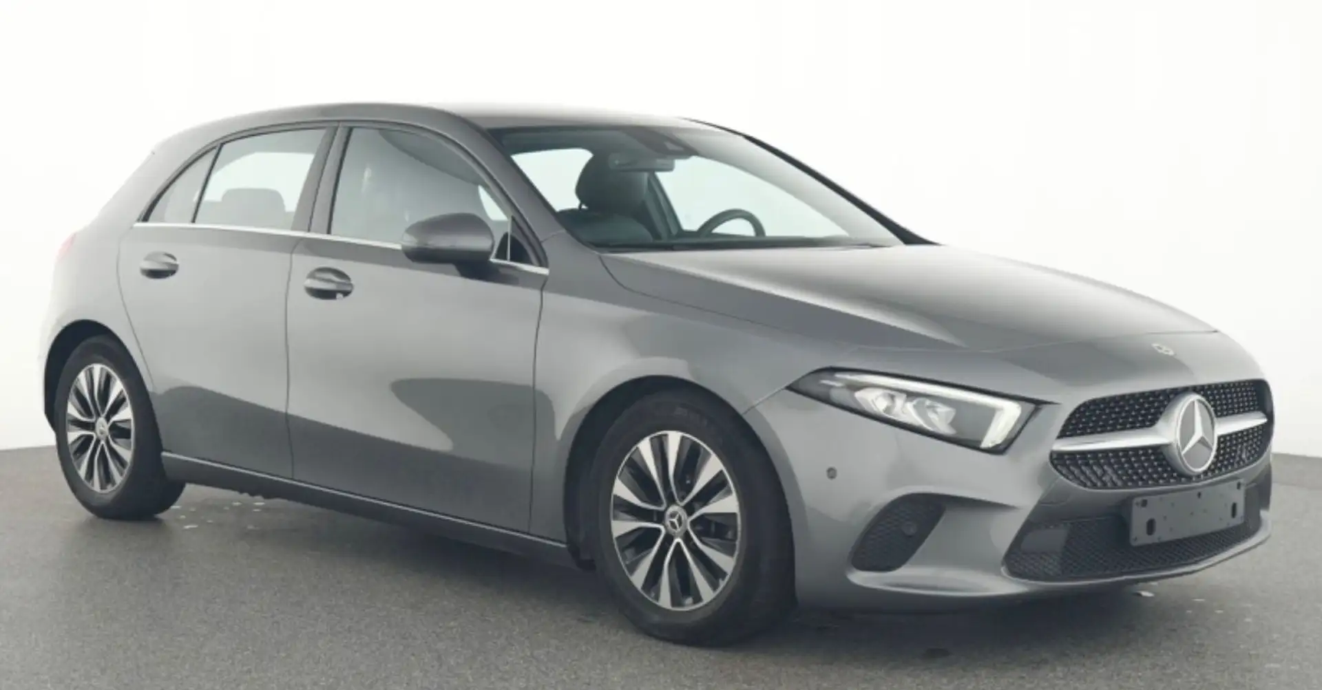 Mercedes-Benz A 180 d LEDER NAVI MBUX WIEDE AUTOM LED KAMERA Grau - 2