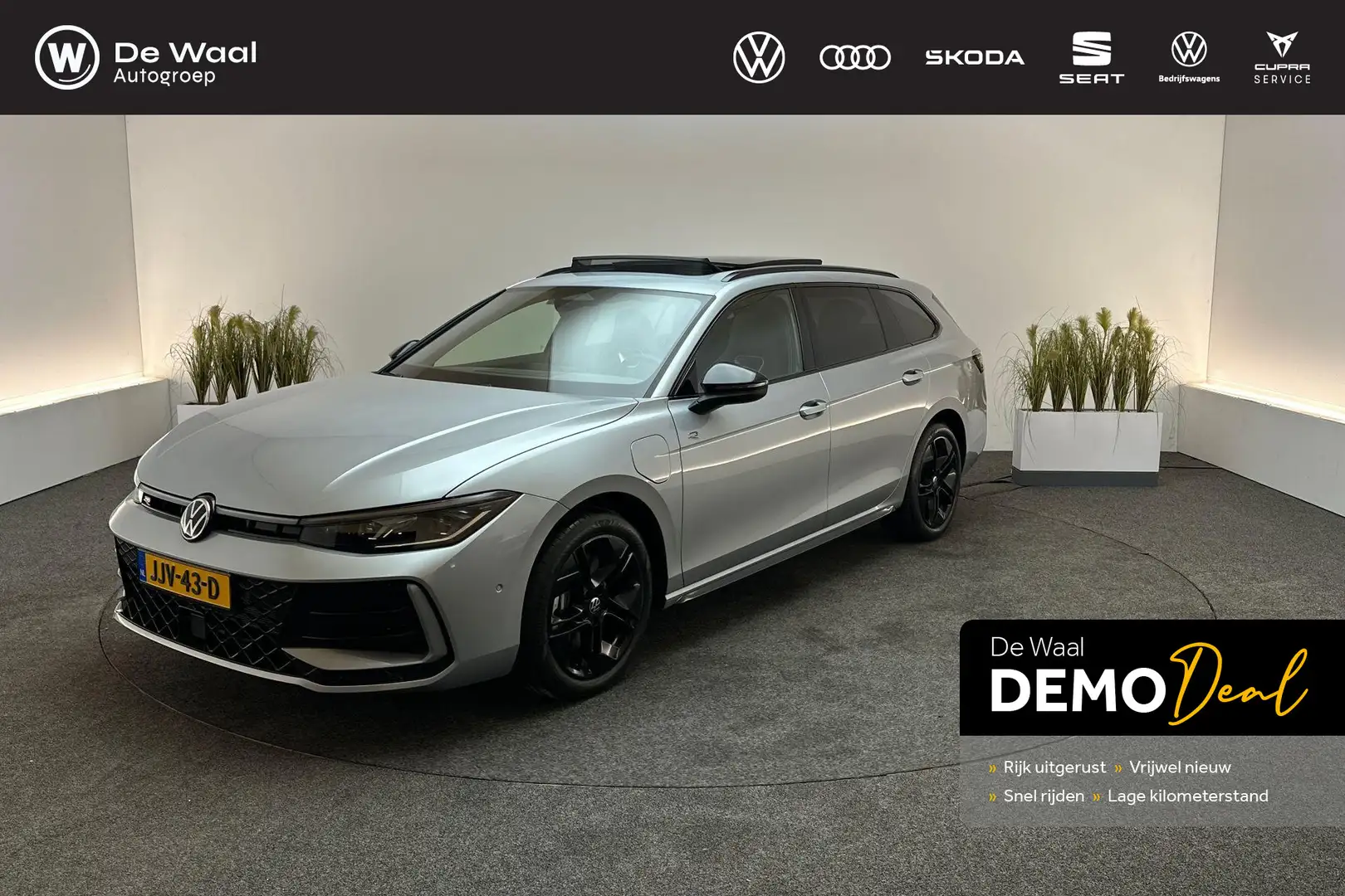 Volkswagen Passat Variant 1.5 eHybrid 204pk DSG R-Line Edition | Panoramadak Plateado - 1