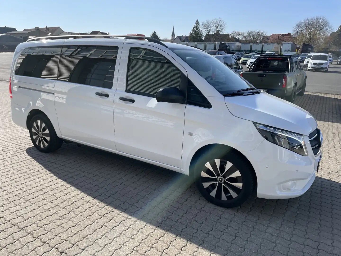 Mercedes-Benz Vito Vito 119 CDI Tourer PRO L PANODACH+7SITZE+NAVI+ Blanc - 2