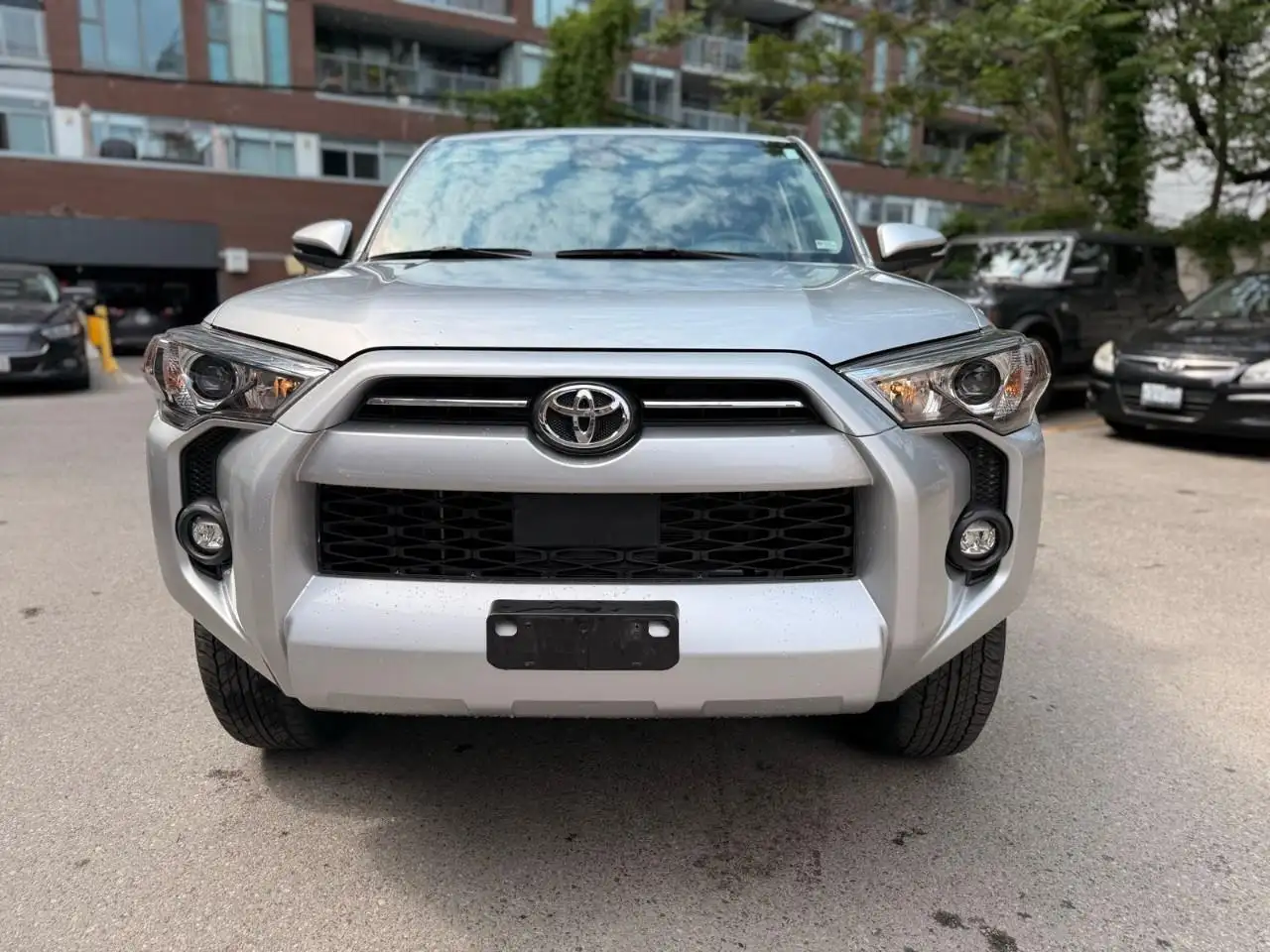 Toyota 4-Runner снимка Toyota 4-Runner