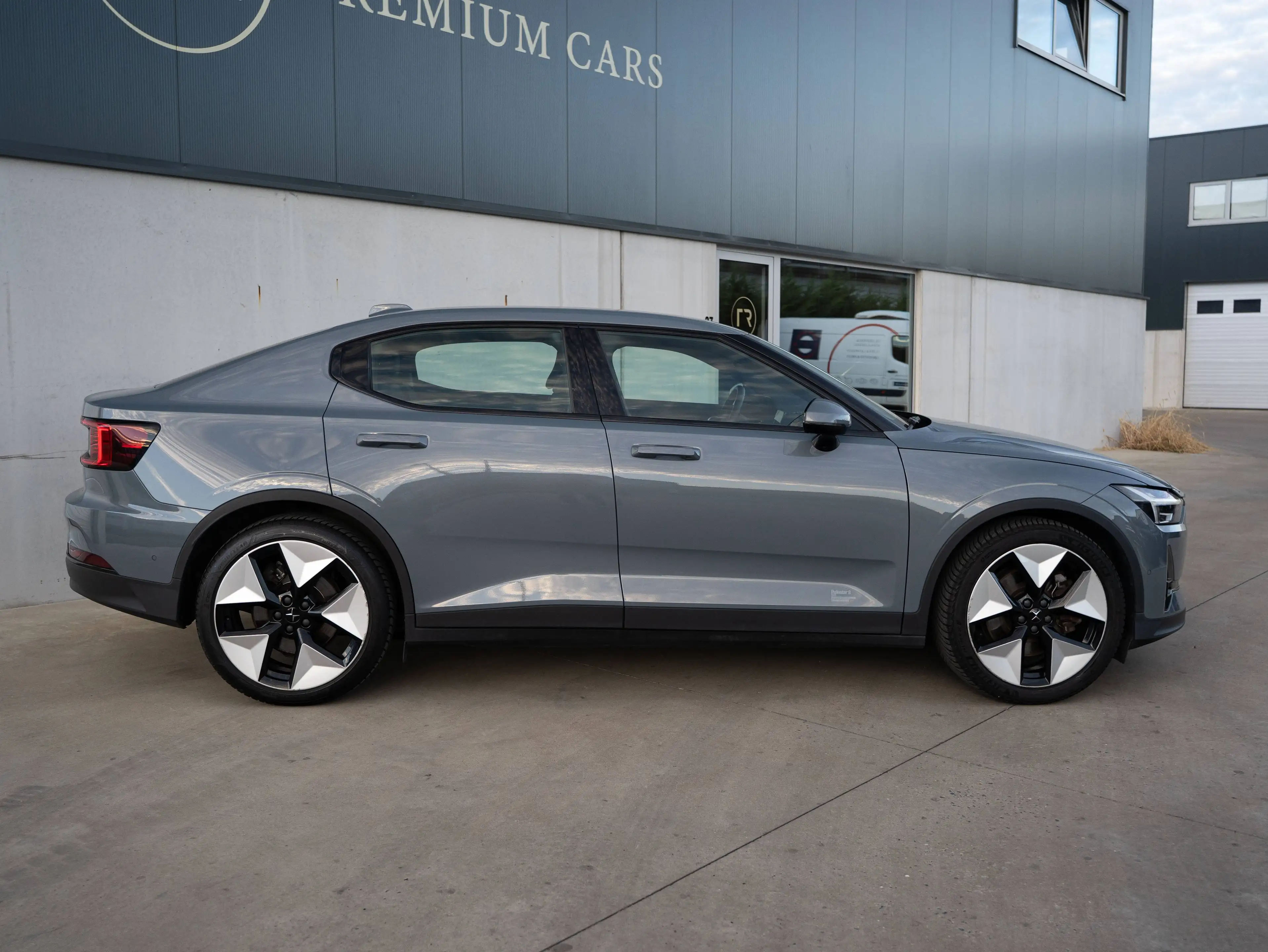 Polestar 2 78 kWh l Long Range l SM l Pilot Pack — photo 9