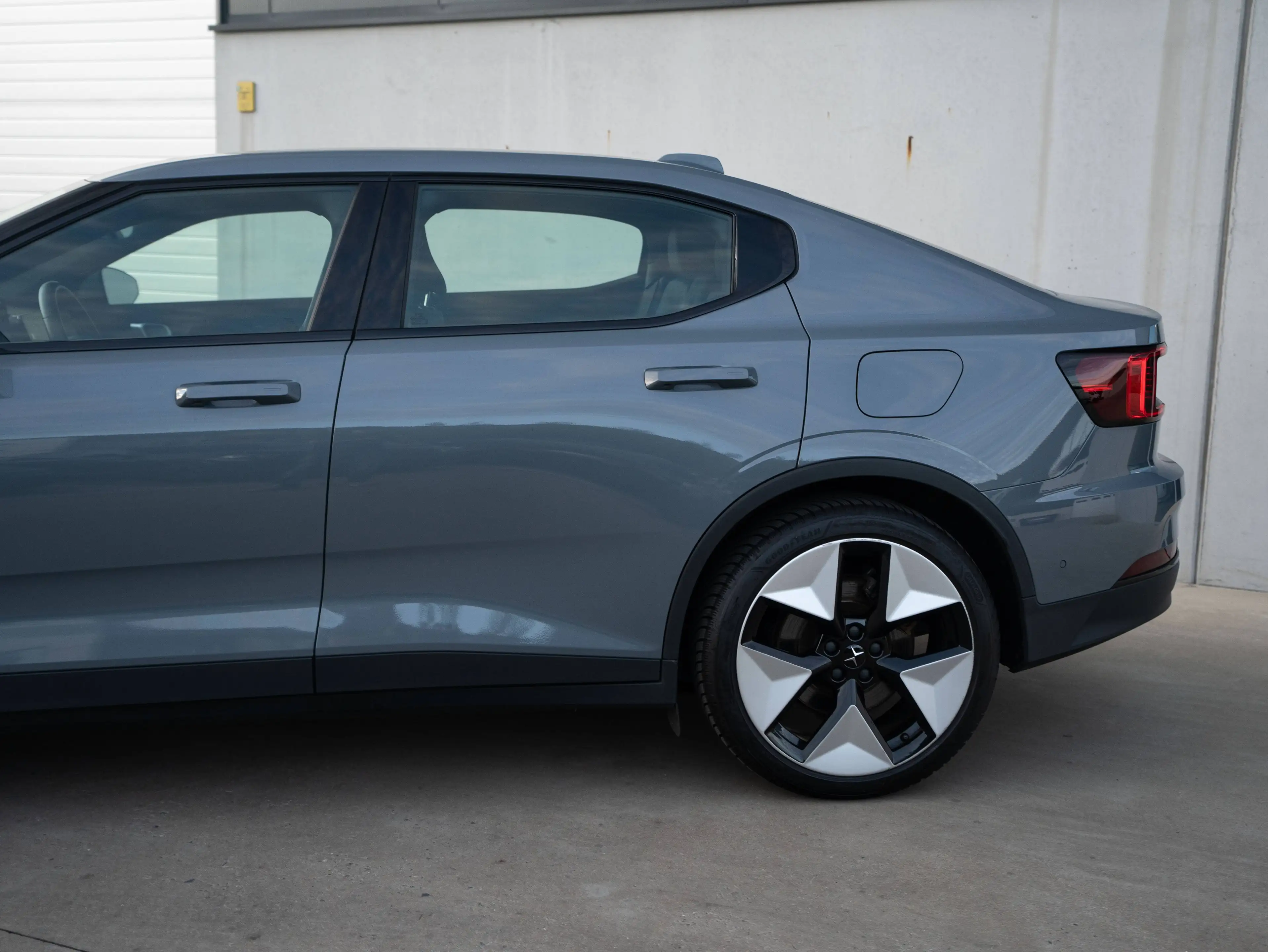 Polestar 2 78 kWh l Long Range l SM l Pilot Pack — photo 5