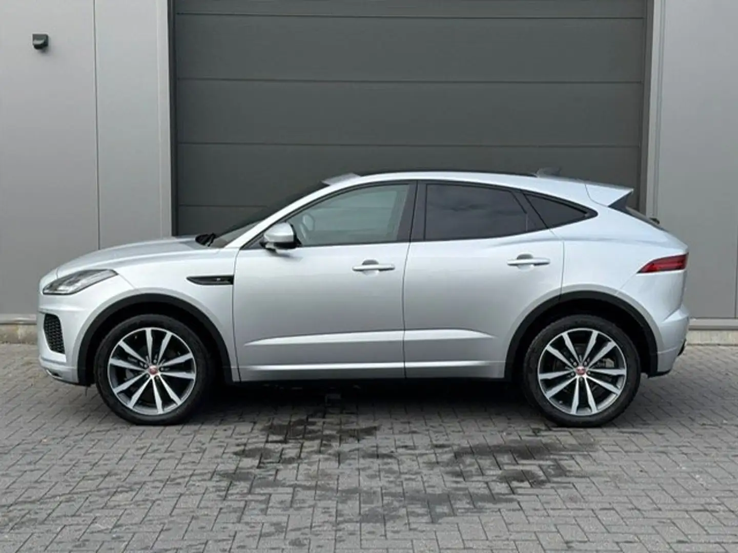 Jaguar E-Pace PANO DAK/ LEDER+ELEKTRISCHE ZETEL/CAMERA Argento - 2