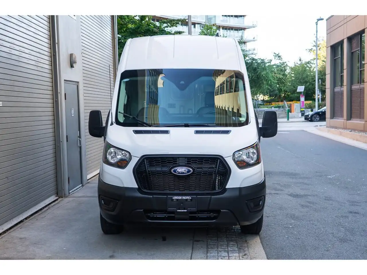 Ford Transit Cargo Van снимка Ford Transit Cargo Van