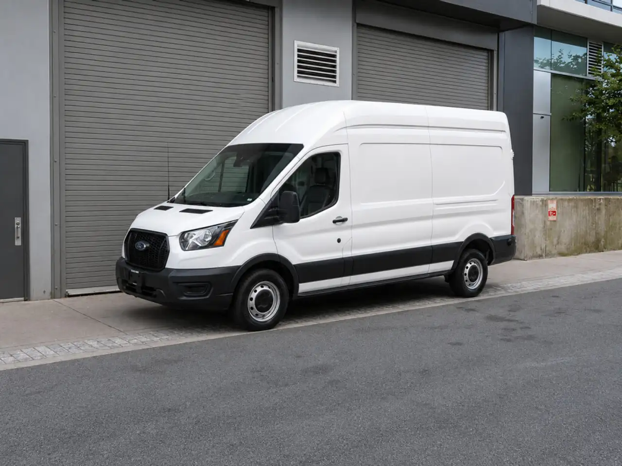 Ford Transit Cargo Van снимка Ford Transit Cargo Van