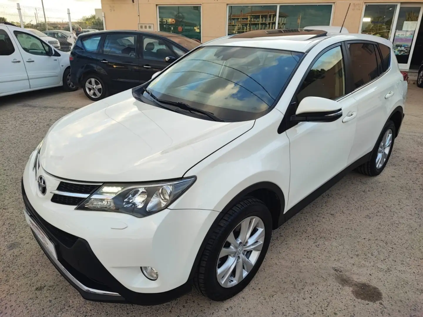 Toyota RAV 4 150D Executive AWD AutoDrive Blanc - 1