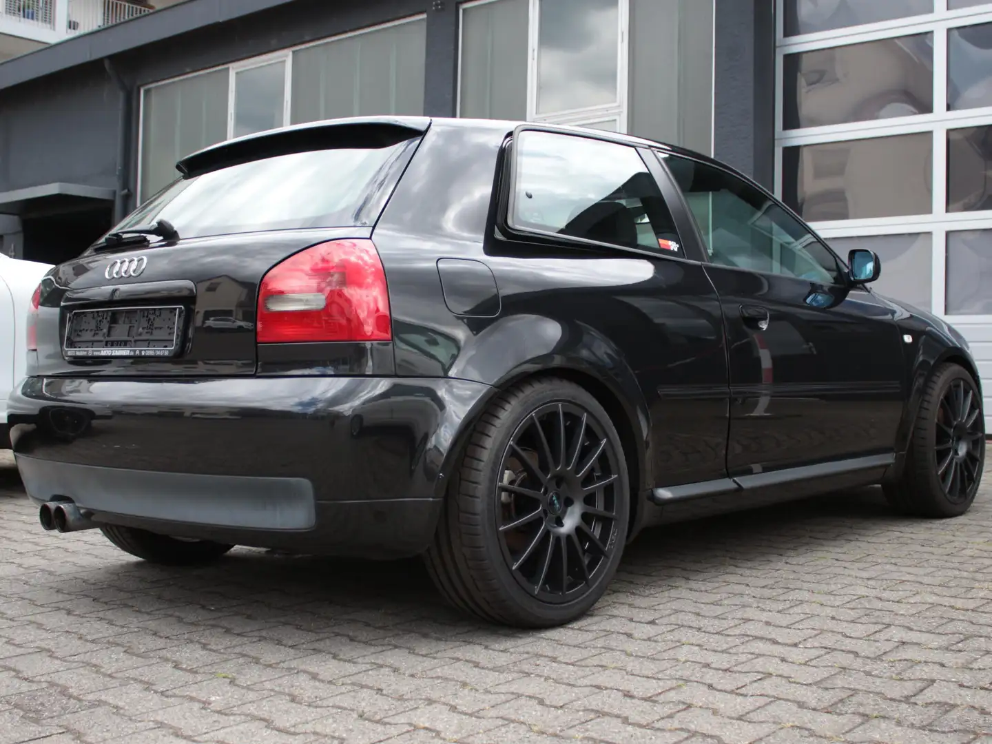 Audi S3 S3 1.8 T quattro Schwarz - 2
