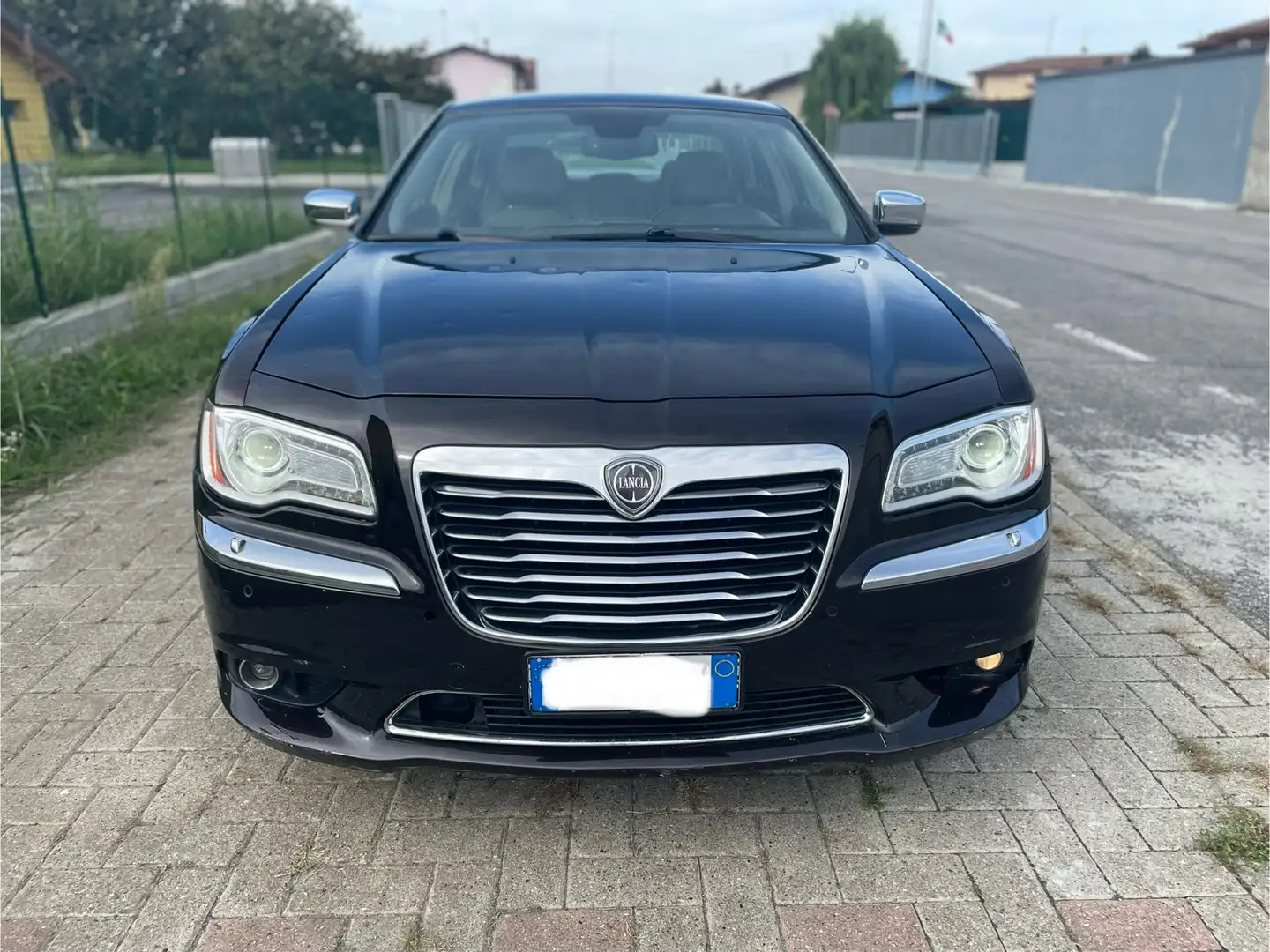 Lancia Thema 3.0 V6 mjt II Platinum 239cv auto Fioletowy - 2