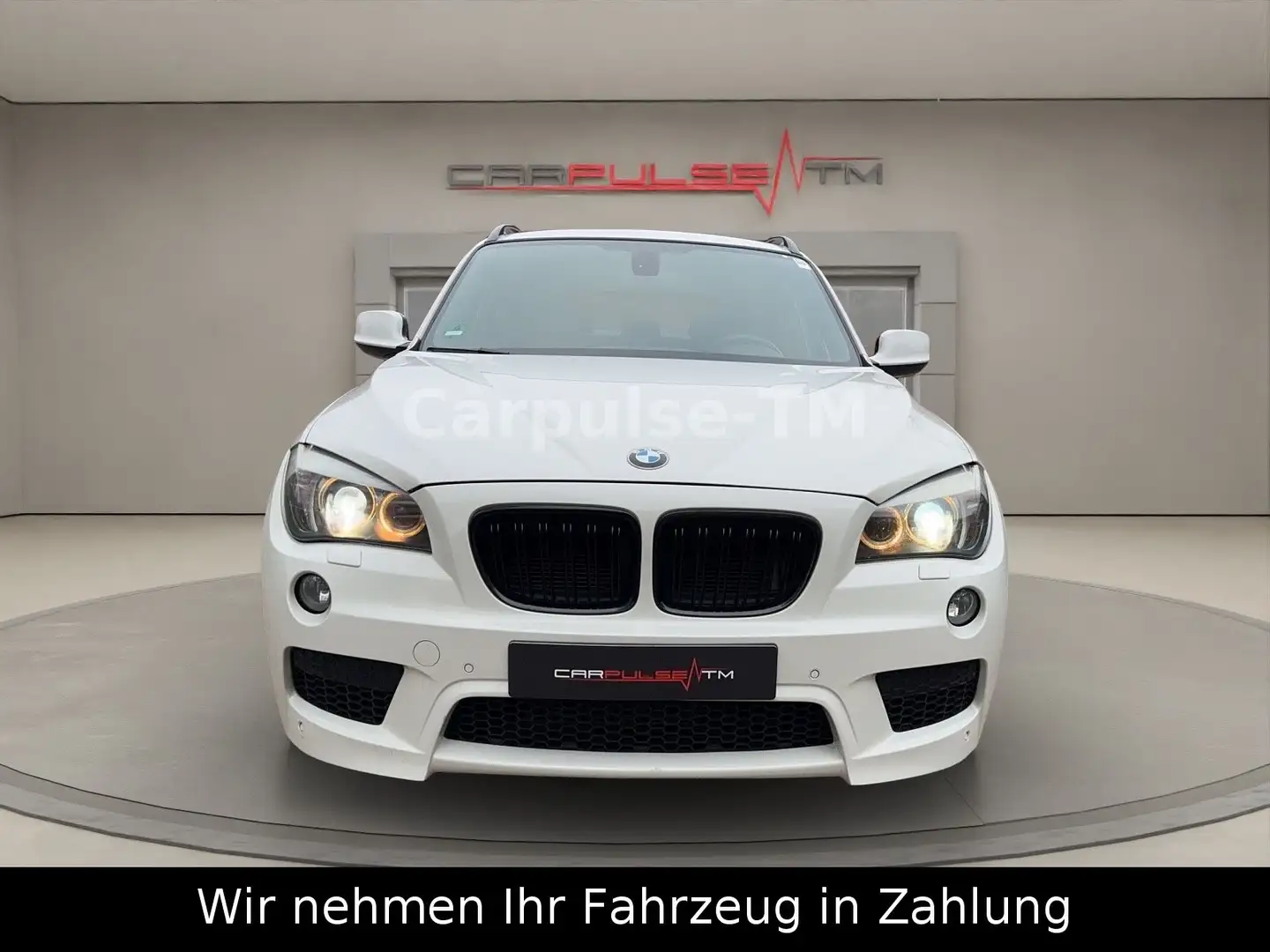 BMW X1 xDrive20i Steptronic M Paket-NAVI Prof.-TÜV Weiß - 2