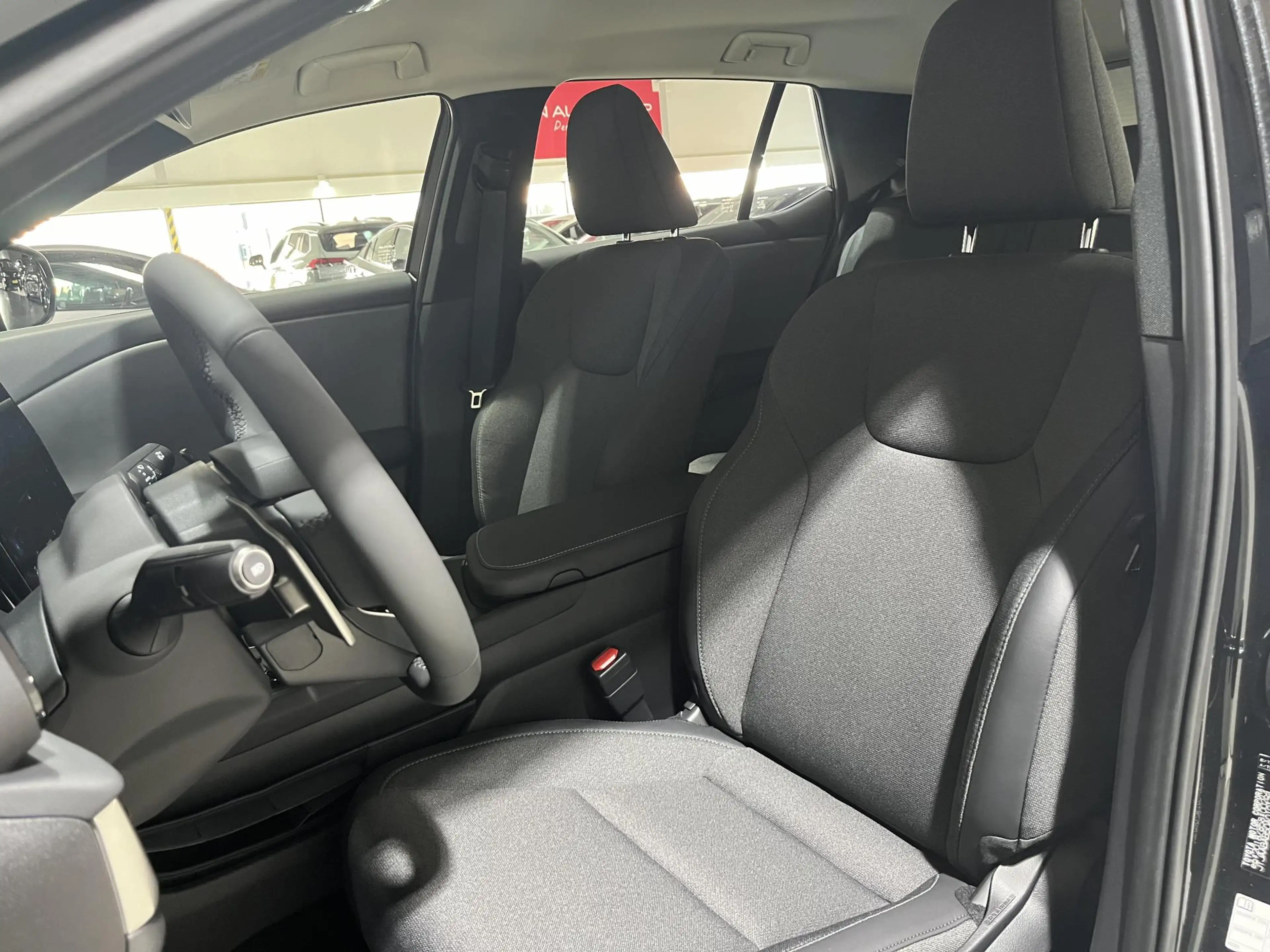 Lexus RZ 450e Comfort Line 71 kWh | 4WD| NIEUW | 17% bijtel — photo 6