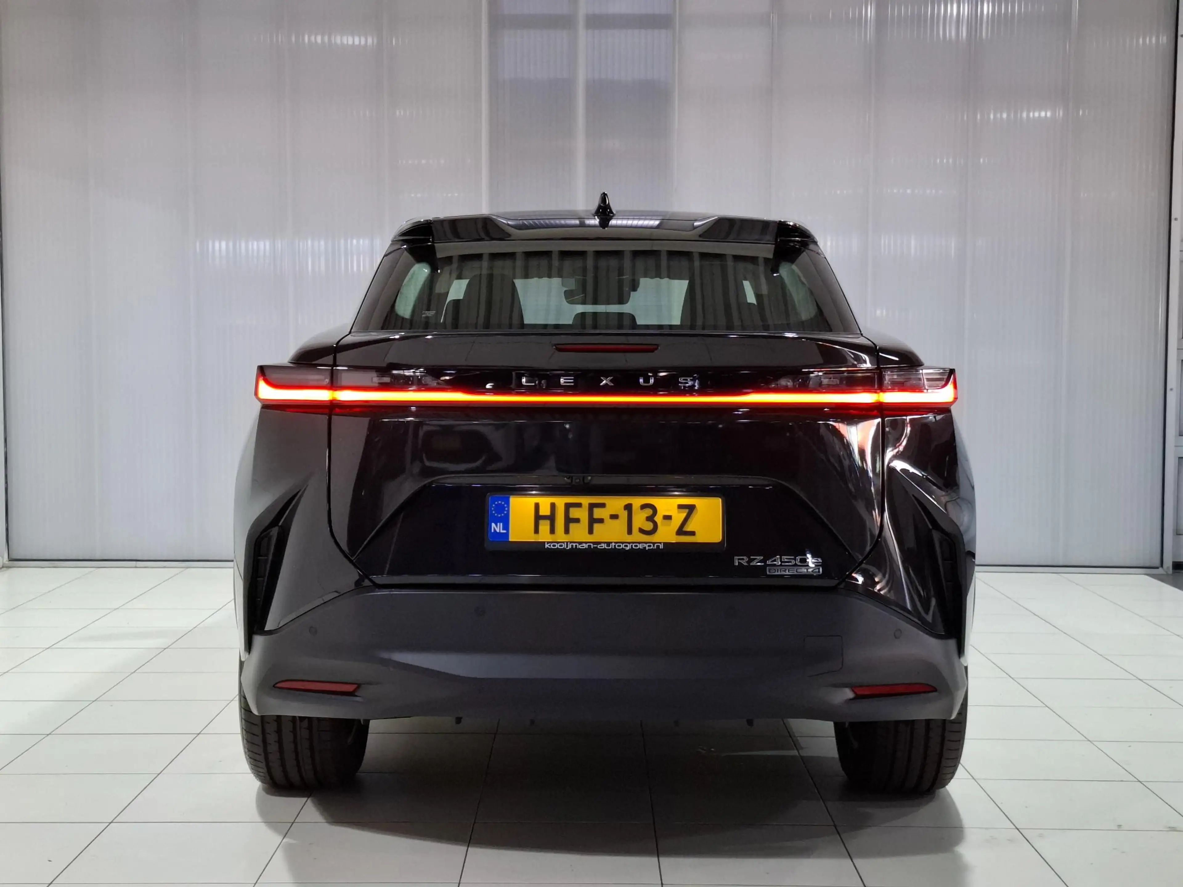 Lexus RZ 450e Comfort Line 71 kWh | 4WD| NIEUW | 17% bijtel — photo 5